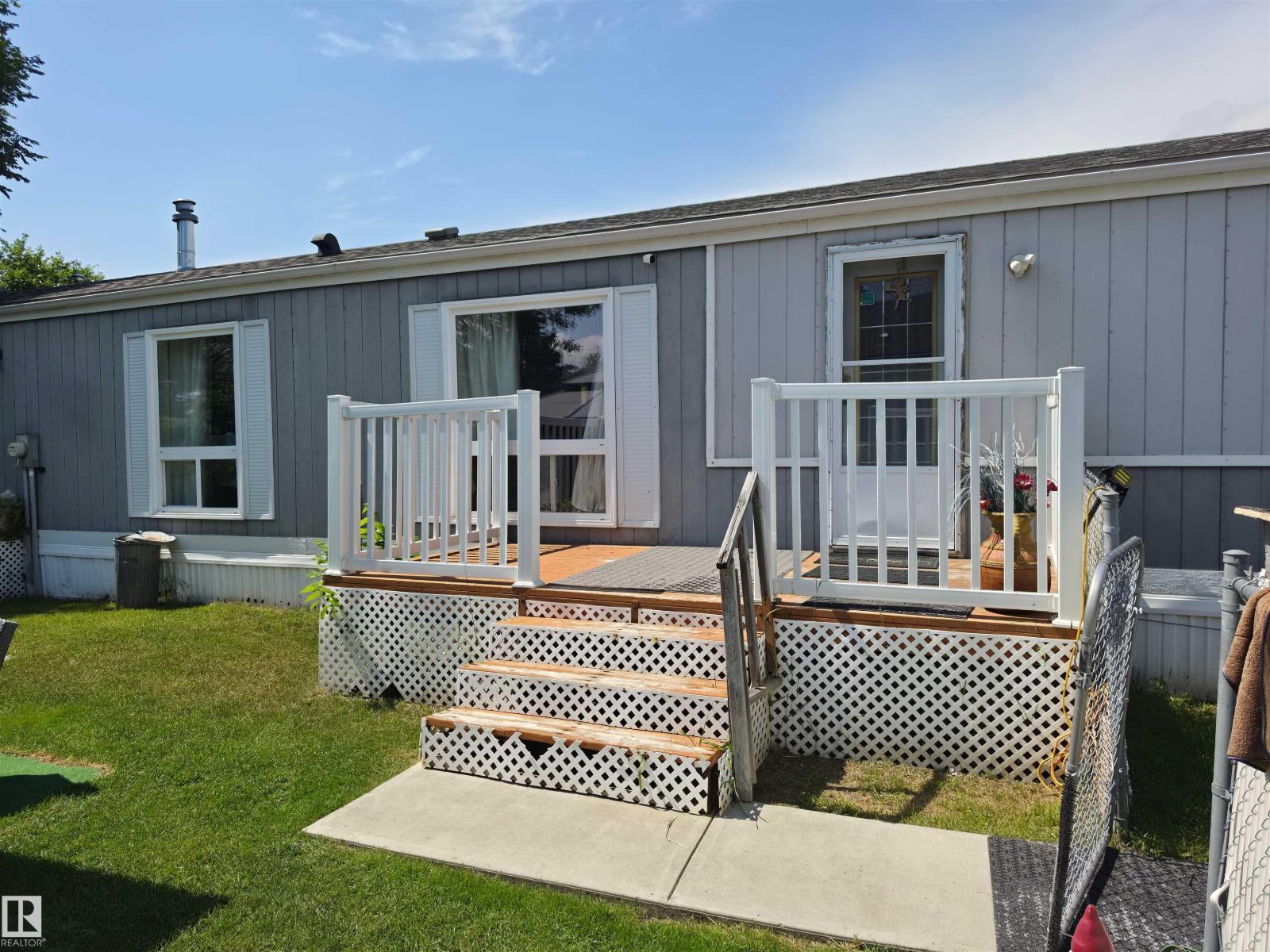 157 Lee Ridge Rd NW, Edmonton, Alberta  T6K 0N1 - Photo 4 - E4499323
