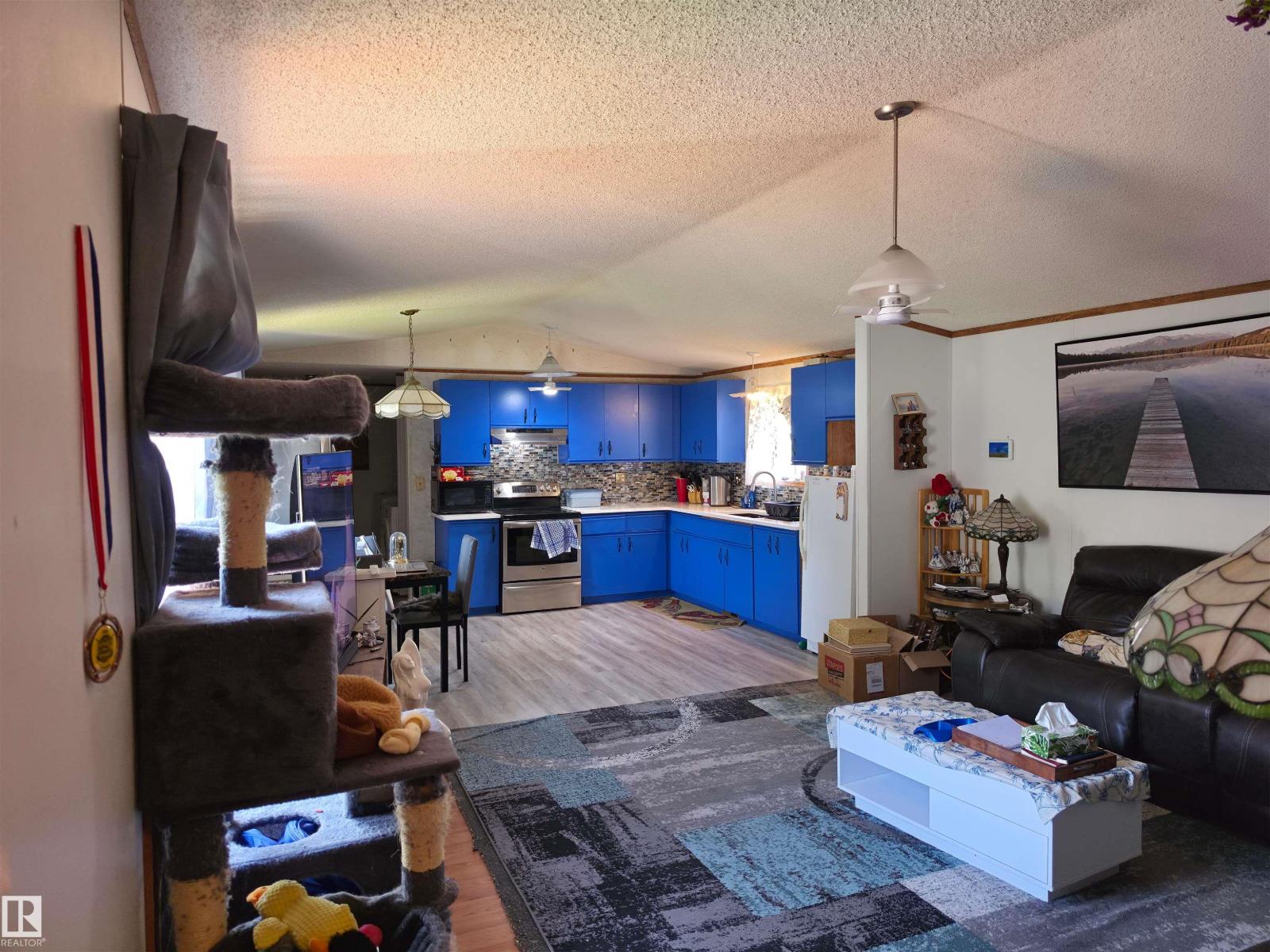 157 Lee Ridge Rd NW, Edmonton, Alberta  T6K 0N1 - Photo 9 - E4499323