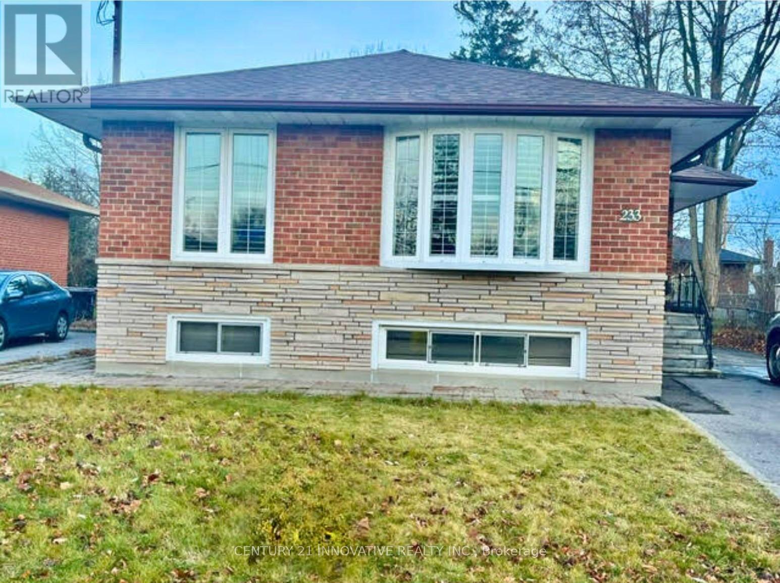 233 BRIMORTON DRIVE