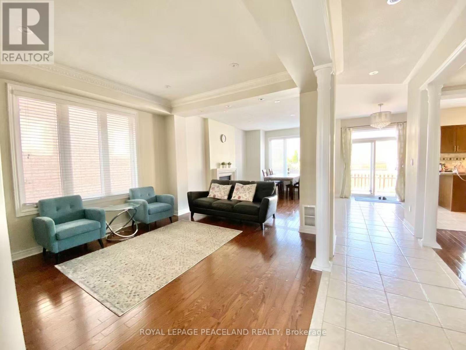 138 Farmstead Road, Richmond Hill, Ontario  L4S 1X2 - Photo 2 - N13574214