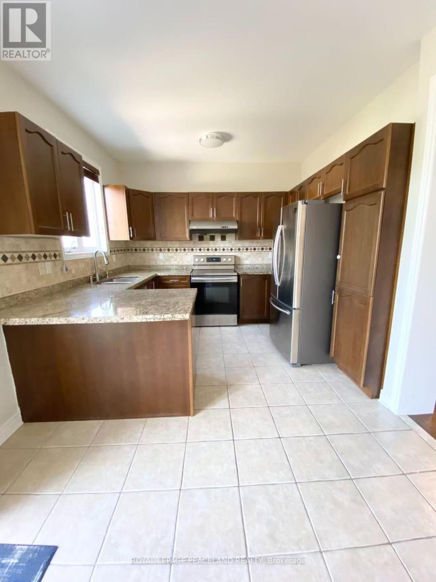 138 Farmstead Road, Richmond Hill, Ontario  L4S 1X2 - Photo 4 - N13574214