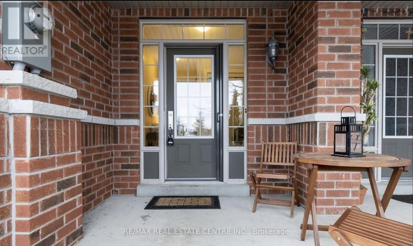 112 Hanson Crescent, Milton, Ontario  L9T 2X5 - Photo 2 - W13574208