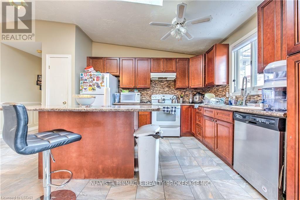 1263 Aldersbrook Road, London North (North I), Ontario  N6G 4T3 - Photo 9 - X13574376