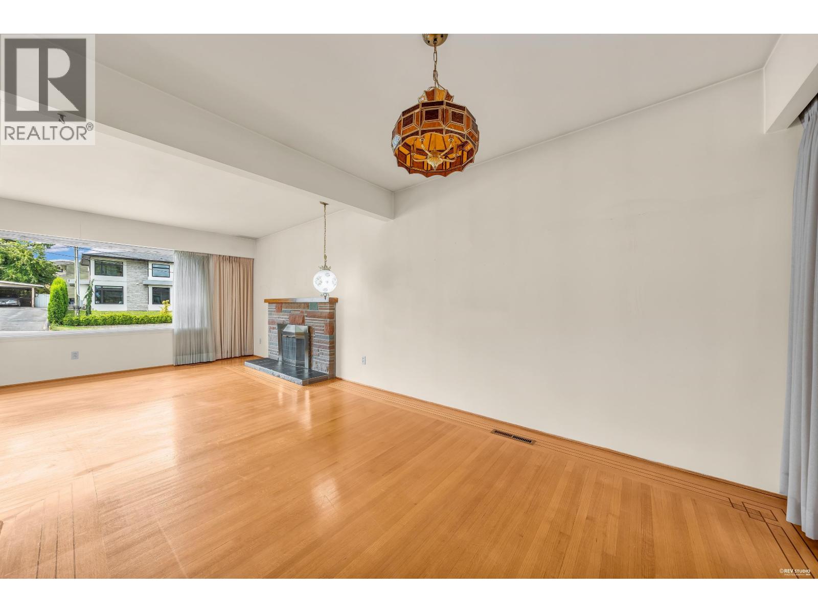 6730 6th Street, Burnaby, British Columbia  V5E 3S7 - Photo 7 - R3147273