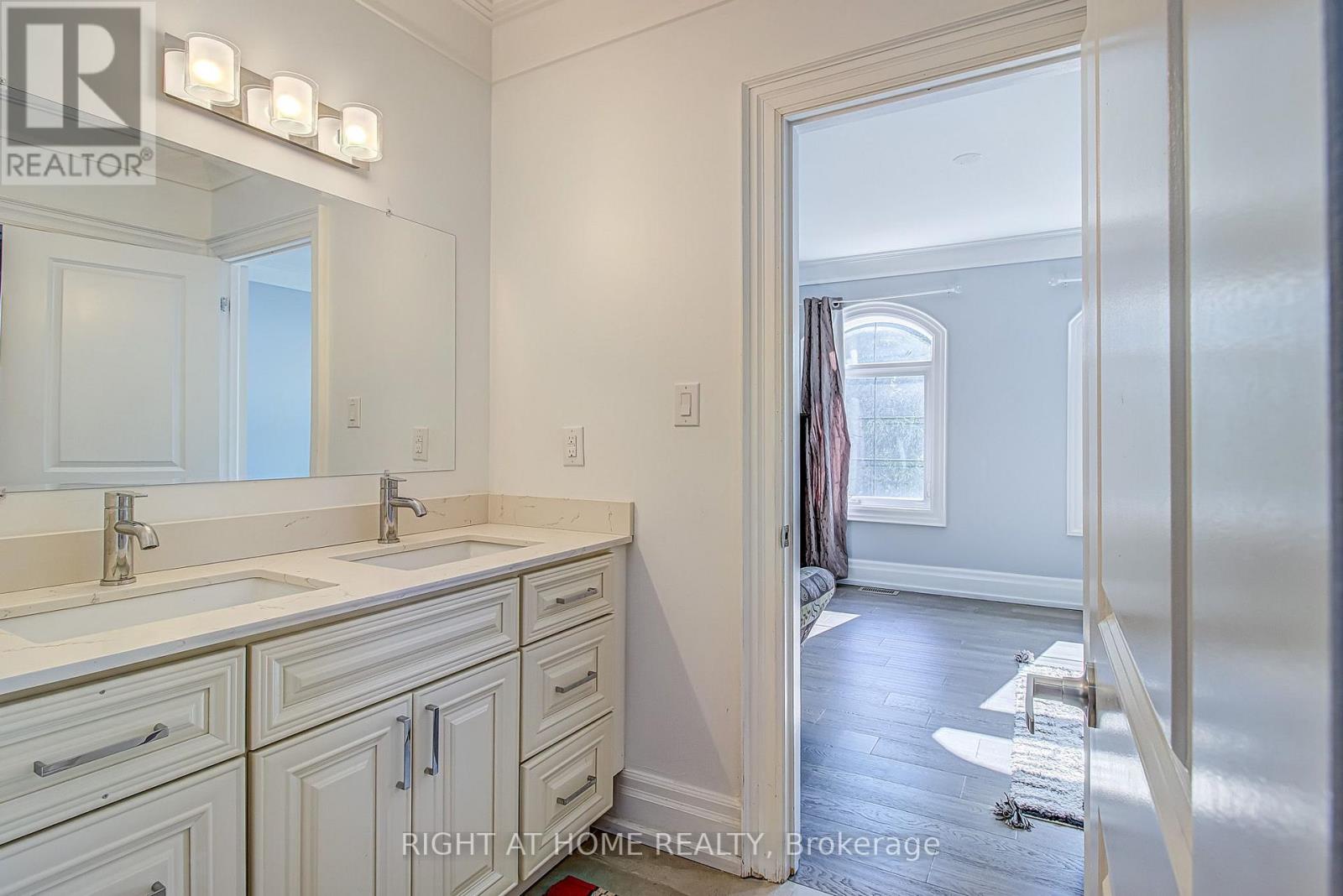 67 Scarborough Heights Boulevard, Toronto, Ontario  M1M 2V5 - Photo 35 - E13521506