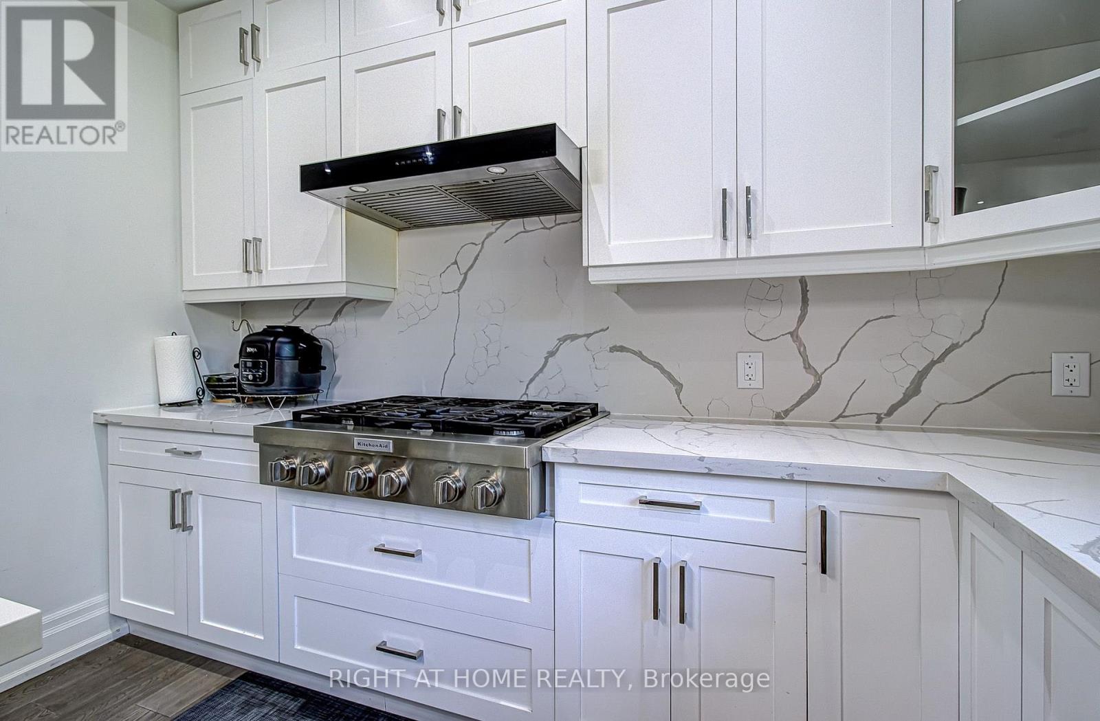 67 Scarborough Heights Boulevard, Toronto, Ontario  M1M 2V5 - Photo 43 - E13521506