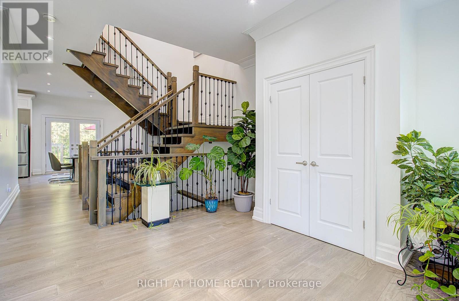 67 Scarborough Heights Boulevard, Toronto, Ontario  M1M 2V5 - Photo 44 - E13521506