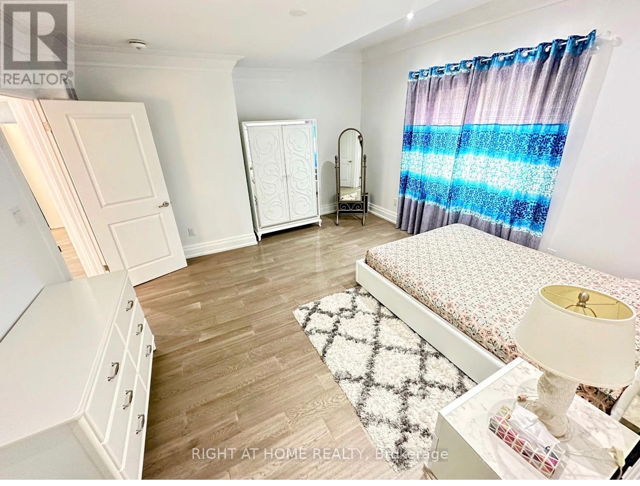 67 Scarborough Heights Boulevard, Toronto, Ontario  M1M 2V5 - Photo 6 - E13521506