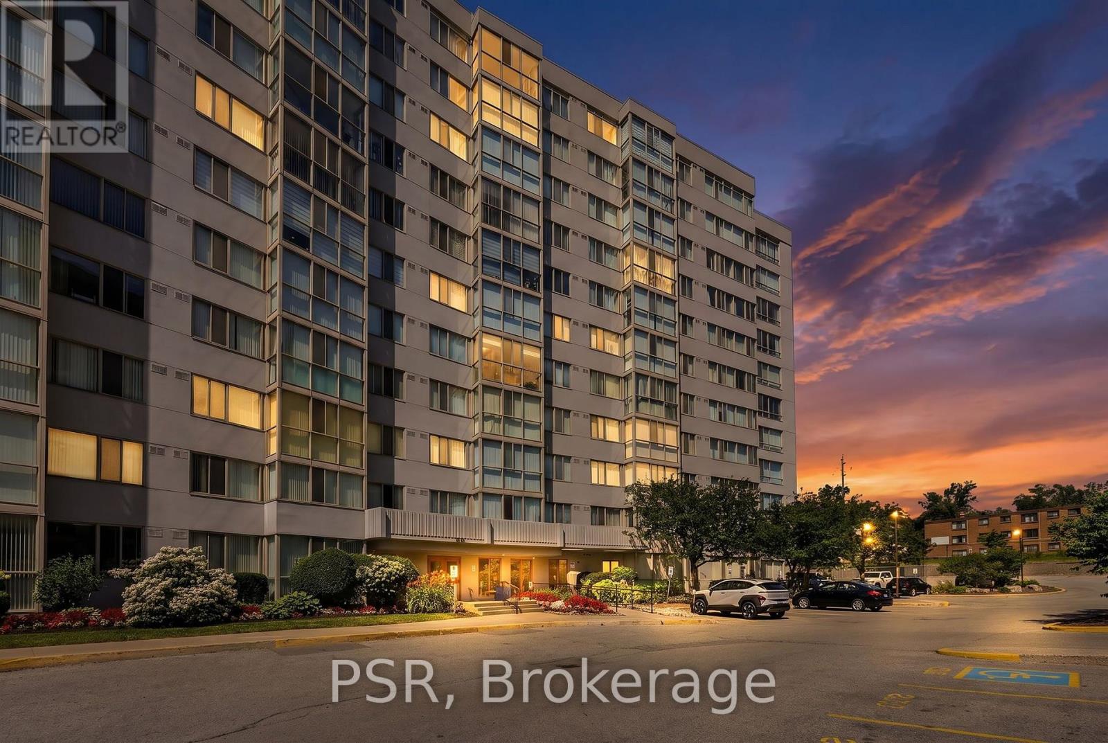 806 - 270 DAVIS DRIVE, newmarket (central newmarket), Ontario
