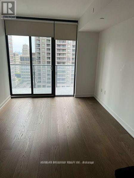 1306 - 11 Wellesley Street W, Toronto (Bay Street Corridor), Ontario  M4Y 1E8 - Photo 8 - C13574480