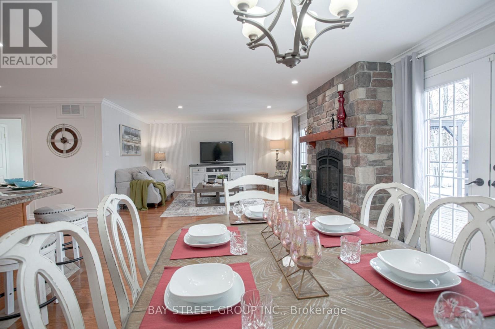 722a Lake Dr. S Drive, Georgina (Keswick South), Ontario  L4P 1V1 - Photo 10 - N13574454