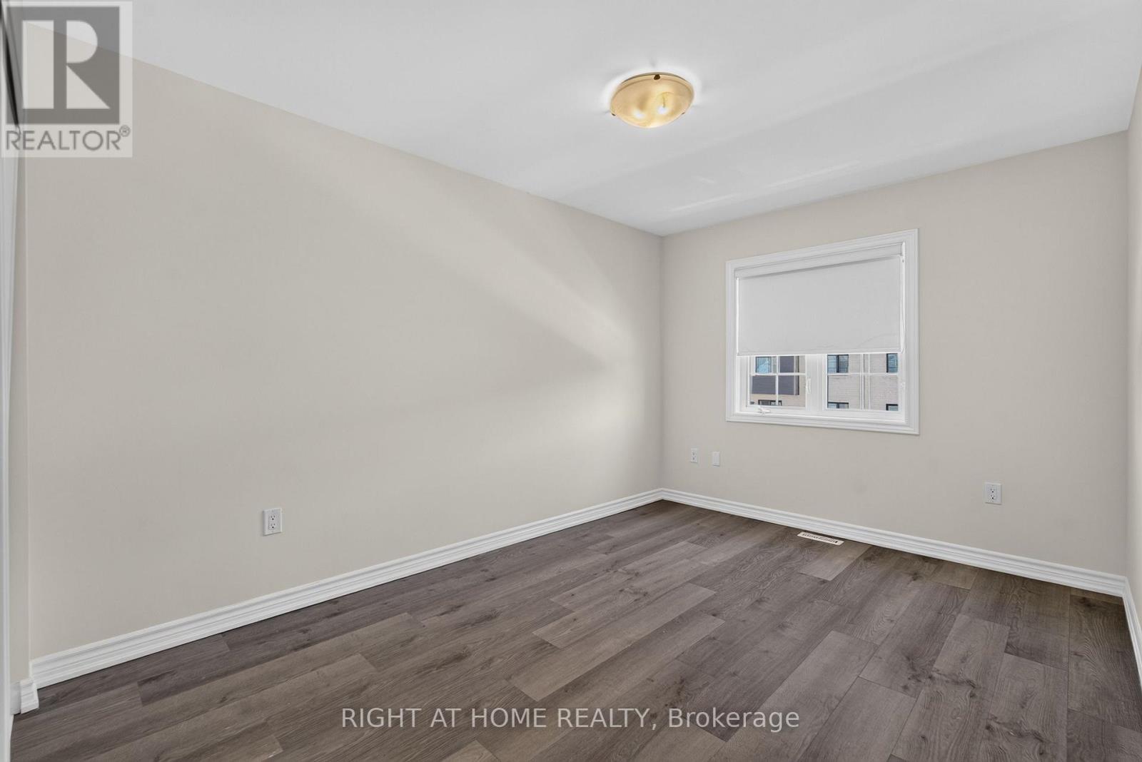 9 Silo Mews, Barrie, Ontario  L9J 0V4 - Photo 24 - S13574456