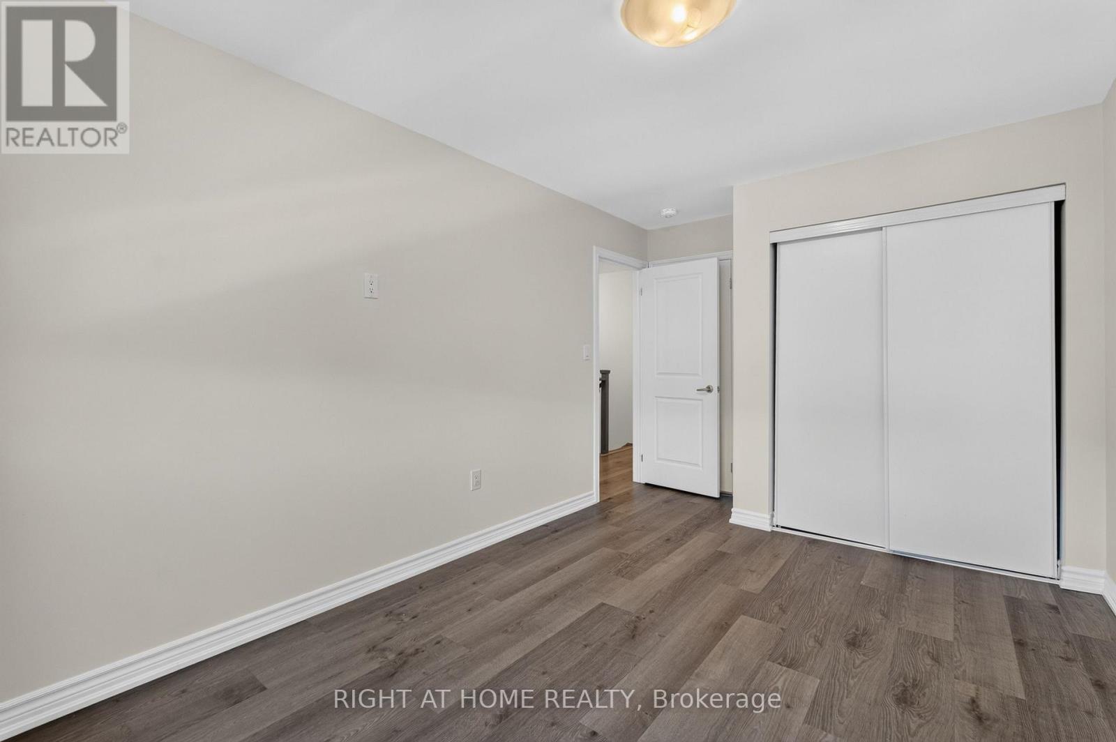 9 Silo Mews, Barrie, Ontario  L9J 0V4 - Photo 25 - S13574456