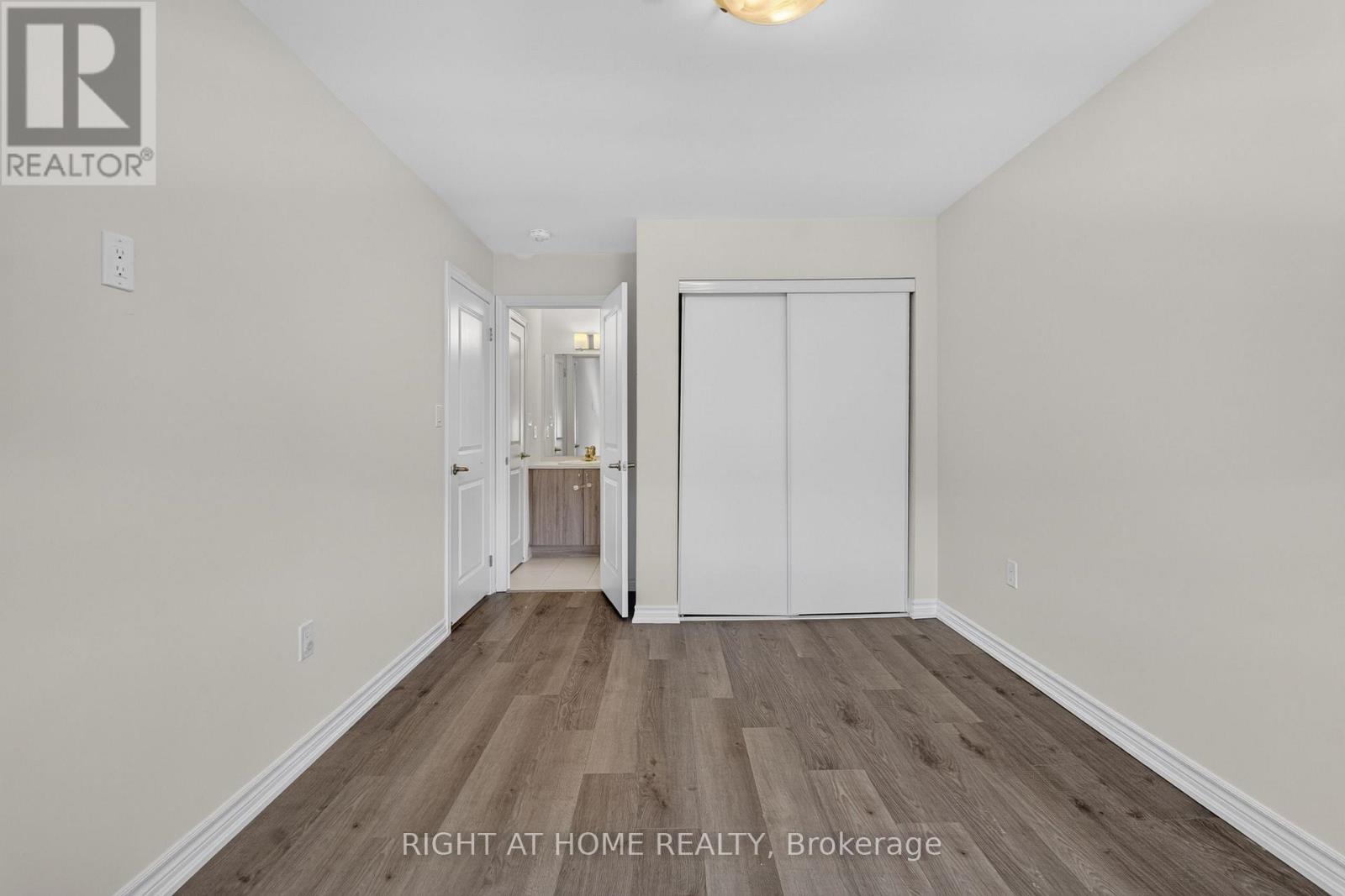 9 Silo Mews, Barrie, Ontario  L9J 0V4 - Photo 26 - S13574456