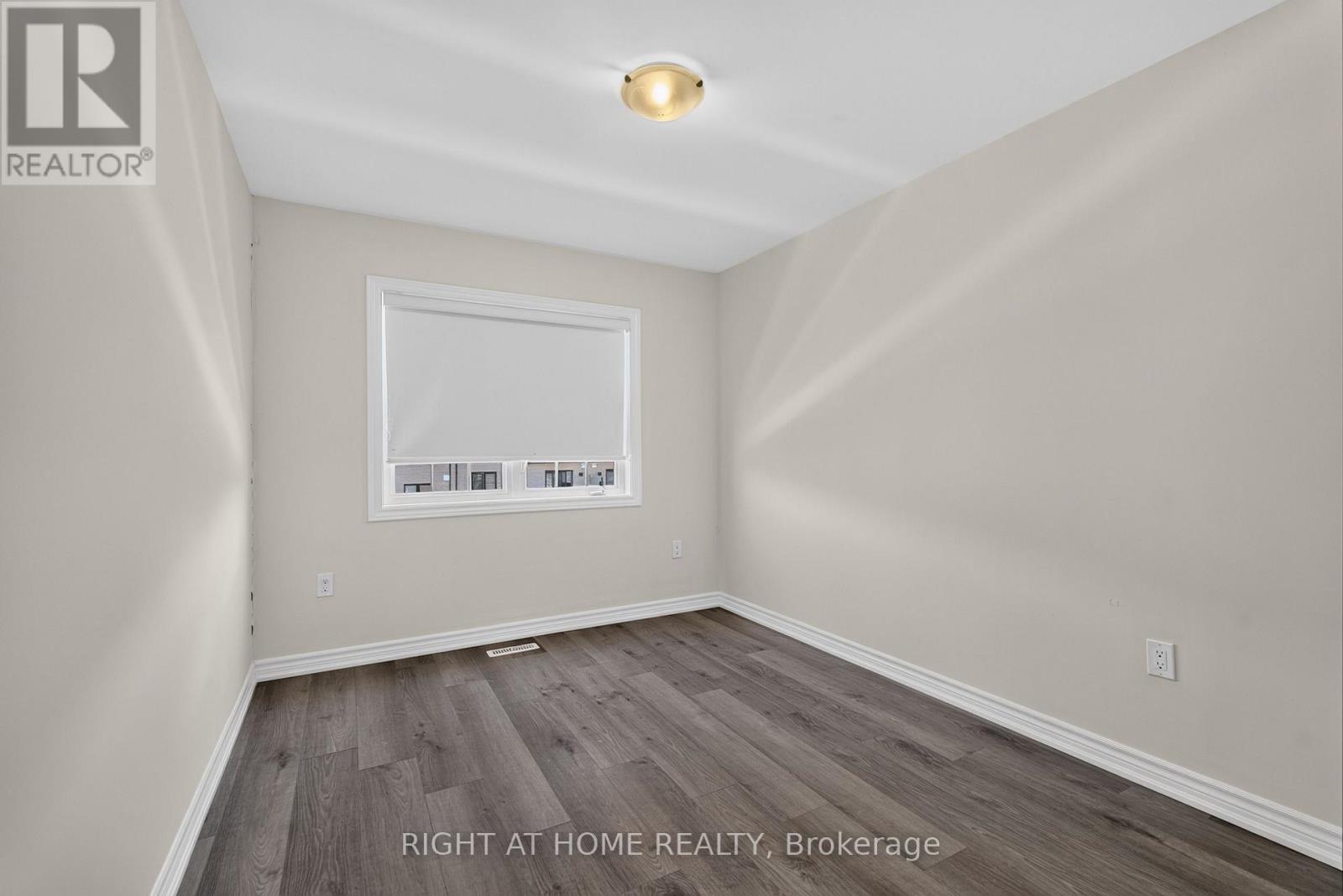 9 Silo Mews, Barrie, Ontario  L9J 0V4 - Photo 28 - S13574456