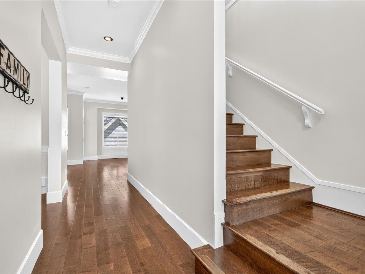 337 171a Street, Surrey, British Columbia  V3Z 9P5 - Photo 3 - R3147134
