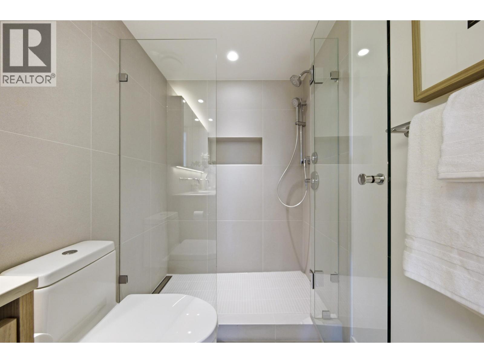 2408 E 12th Avenue, Vancouver, British Columbia  V5N 0E3 - Photo 21 - R3147278