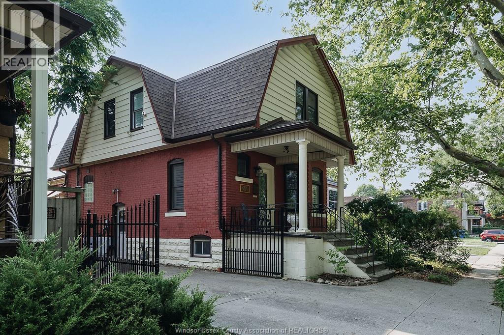 819 Windermere, Windsor, Ontario  N8Y 3E3 - Photo 2 - 26017142