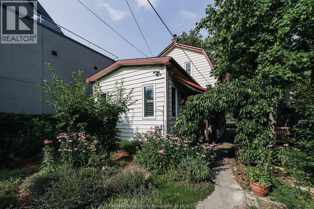 819 Windermere, Windsor, Ontario  N8Y 3E3 - Photo 25 - 26017142