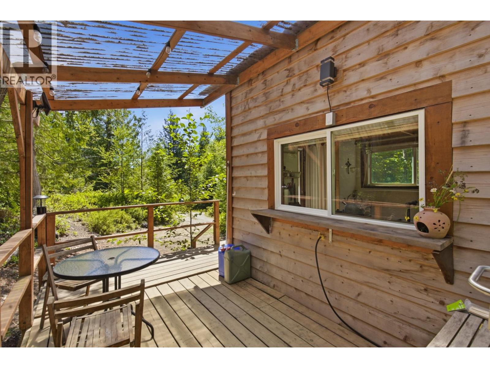 9340 Stephens Way, Halfmoon Bay, British Columbia V7Z 1G9 - Photo 28 - R3118637