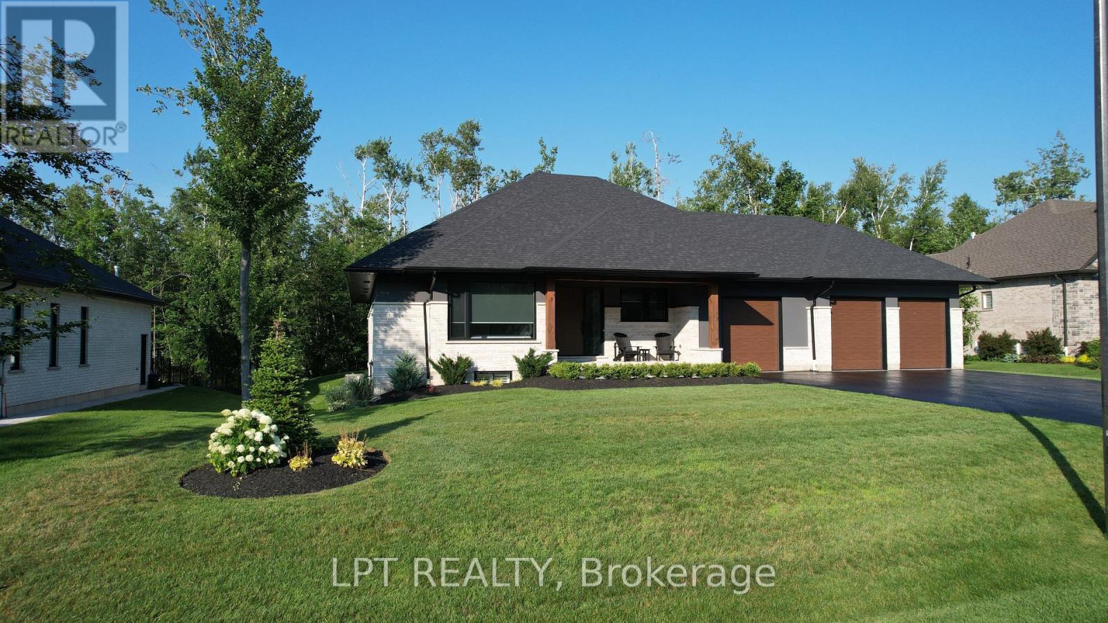 15 BYERS STREET, Springwater, Ontario