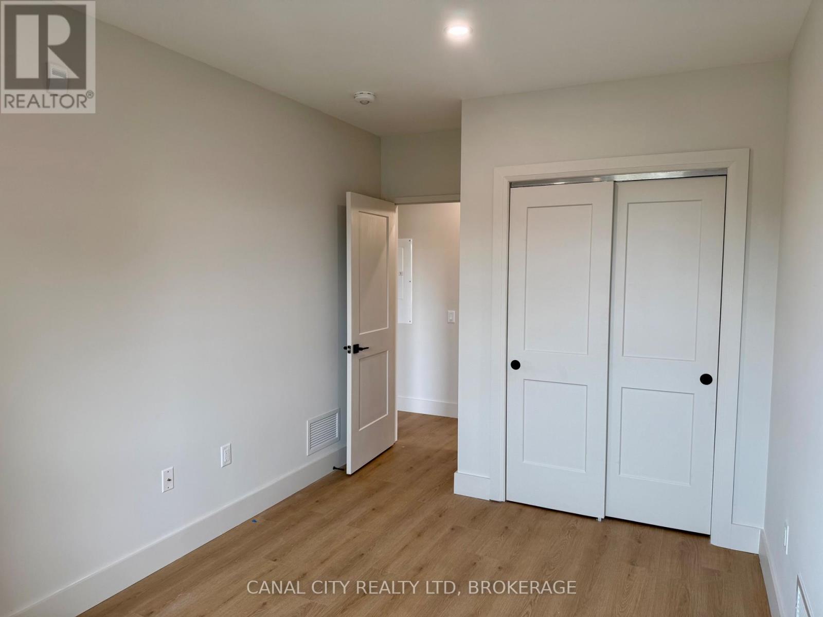 407 - 8 Hutt Lane, Thorold, Ontario  L2V 1V4 - Photo 7 - X13559758