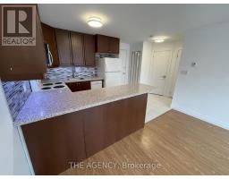 5 - 2940 DUNDAS STREET W, Toronto, Ontario