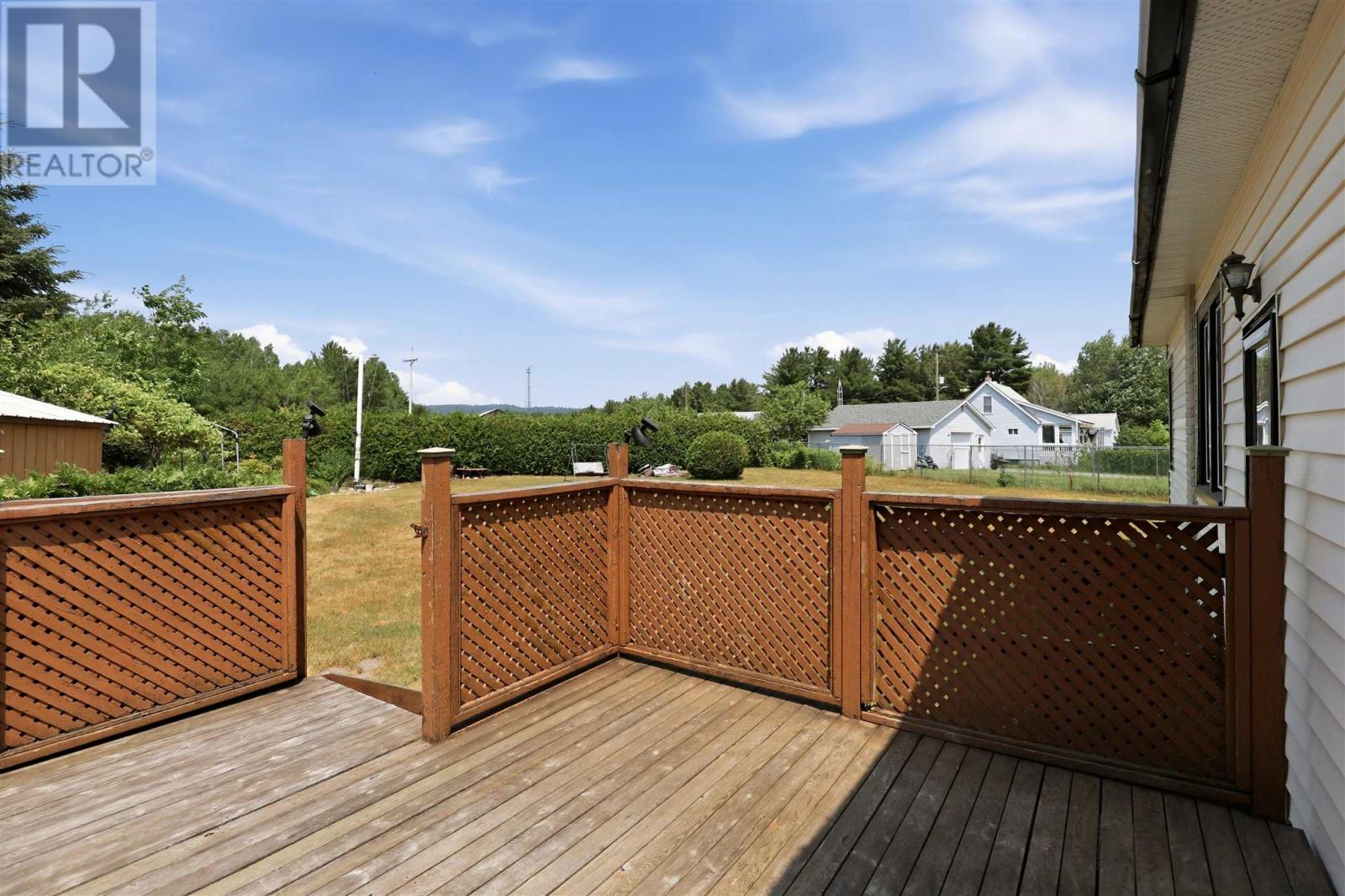 902 Frontenac St, Sault Ste. Marie, Ontario  P6A 5K9 - Photo 25 - SM261858