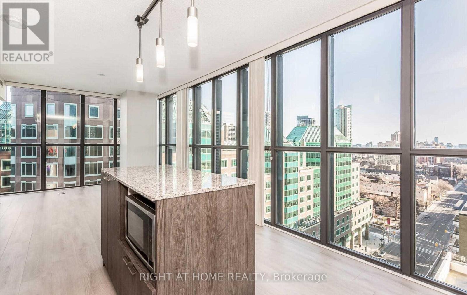 1702 - 110 Charles Street E, Toronto, Ontario M4Y 1T5 - Photo 11 - C13574598