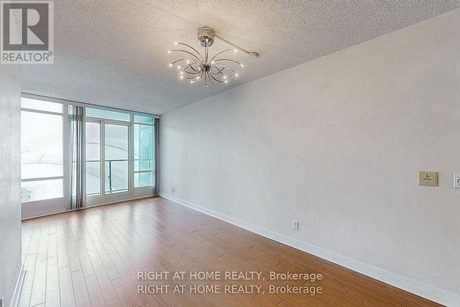 2808 - 373 Front Street W, Toronto (Waterfront Communities), Ontario  M5V 3R7 - Photo 14 - C13574660