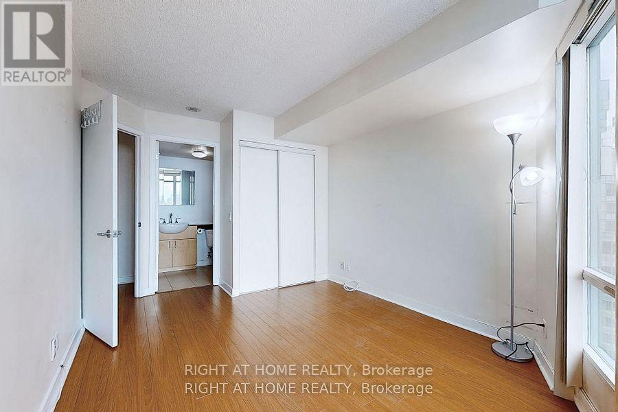 2808 - 373 Front Street W, Toronto (Waterfront Communities), Ontario  M5V 3R7 - Photo 20 - C13574660