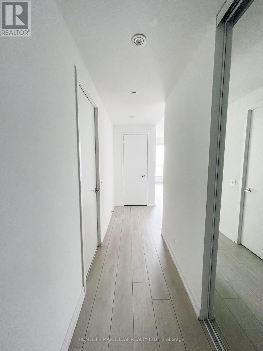 2215 - 950 Portage Parkway, Vaughan, Ontario  L4K 0J7 - Photo 2 - N13574664