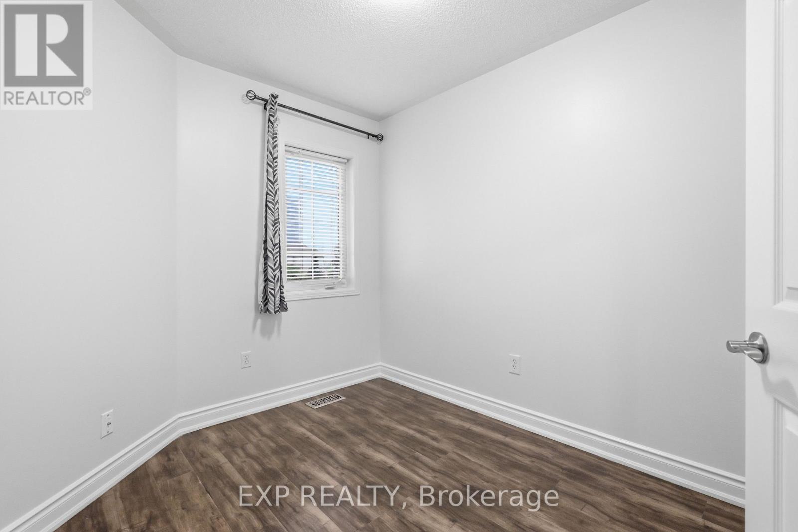 1015 Borden Lane, Milton (De Dempsey), Ontario  L9T 5N9 - Photo 18 - W13574612