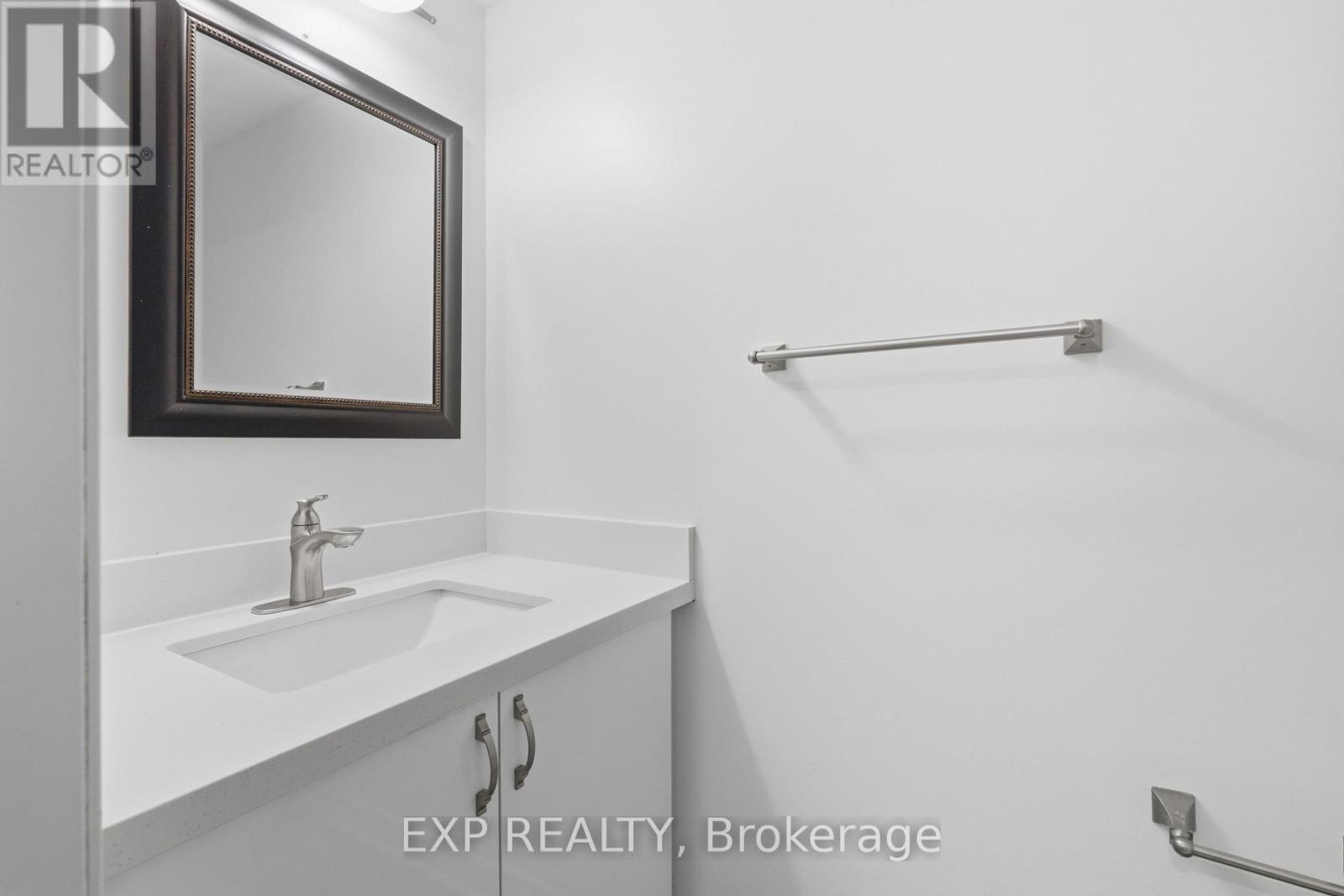 1015 Borden Lane, Milton (De Dempsey), Ontario  L9T 5N9 - Photo 5 - W13574612