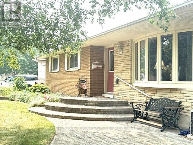 19 Ramlee Road, St. Catharines, Ontario  L2M 2K4 - Photo 2 - X13569916