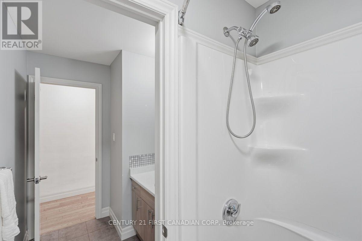 464 Jessica Way Road, London North (North I), Ontario  N6H 5L4 - Photo 21 - X13573594