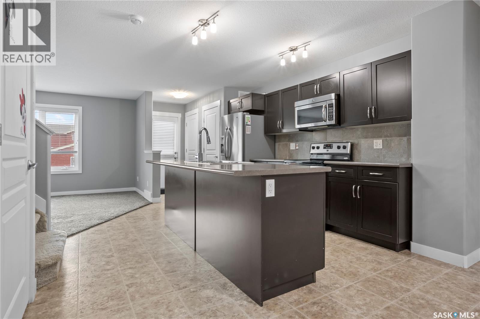 4406 Green Olive Way, Regina, Saskatchewan  S4V 3H5 - Photo 3 - SK042690