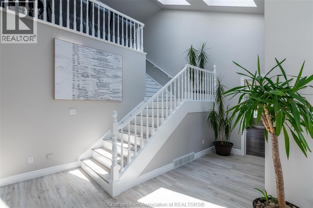 3 Pine Crest Road, Chatham, Ontario  N7M 4H4 - Photo 7 - 26017016