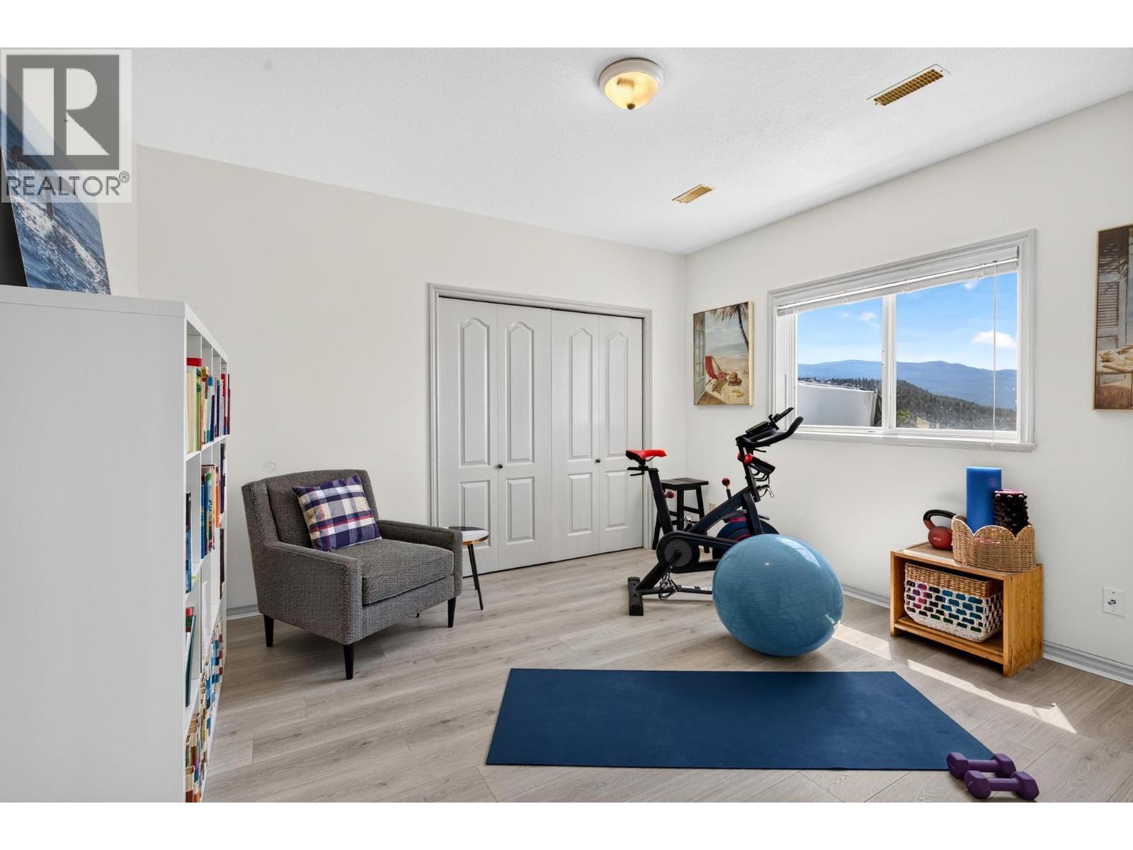 1499 Wilmot Avenue — photo 49