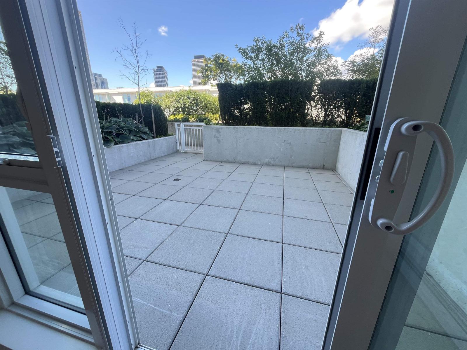 202 13685 102 AVENUE, surrey, British Columbia