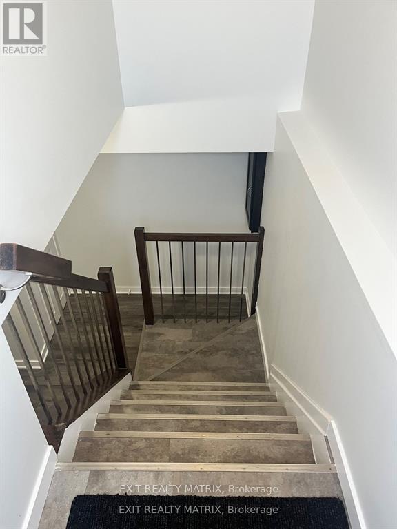 B - 1557 Belcourt Boulevard, Ottawa, Ontario  K1C 1M3 - Photo 19 - X13553662