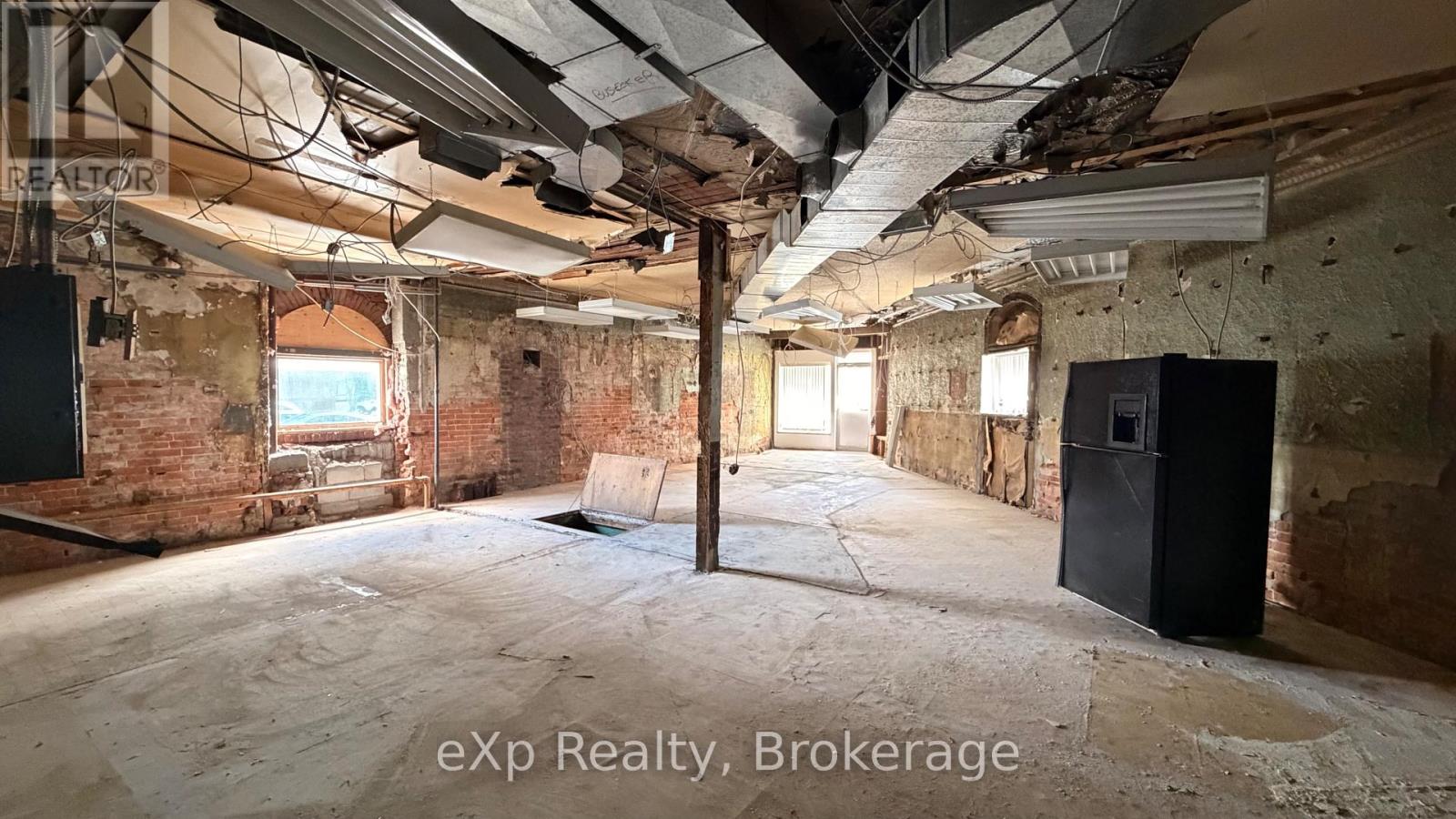2 King Street, Quinte West, Ontario  K8V 3V7 - Photo 5 - X13574750
