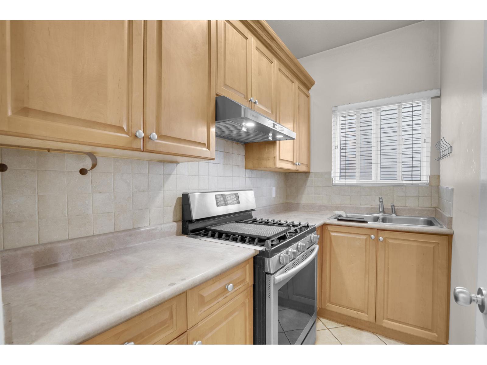 15108 76 A Avenue, Surrey, British Columbia  V3S 5P1 - Photo 11 - R3147058