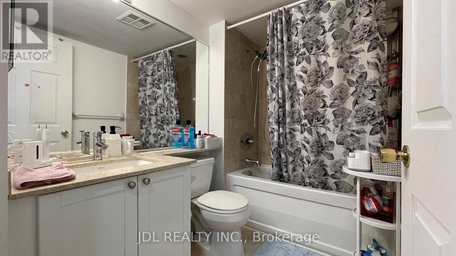 310 - 761 Bay Street, Toronto (Bay Street Corridor), Ontario  M5G 2R2 - Photo 10 - C13574736
