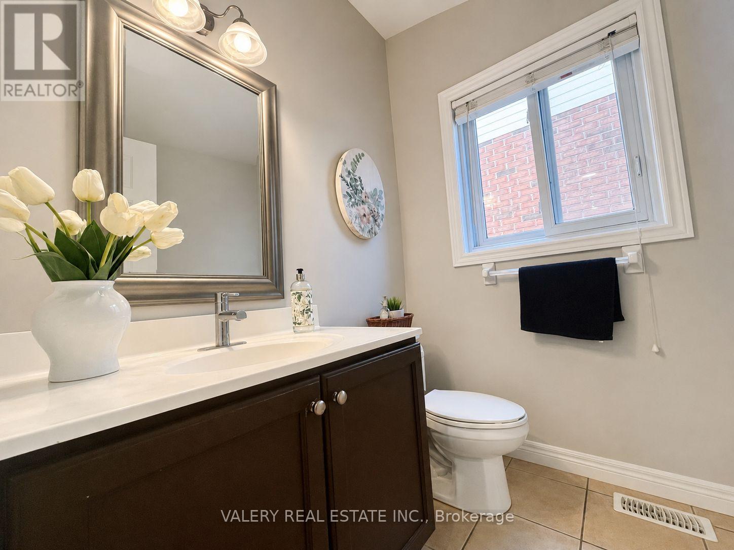 70 Doonmills Drive, Kitchener, Ontario  N2P 2X3 - Photo 37 - X13563812