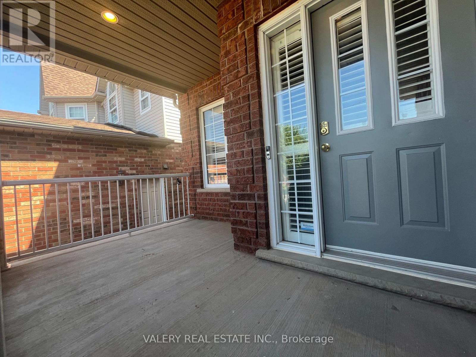 70 Doonmills Drive, Kitchener, Ontario  N2P 2X3 - Photo 9 - X13563812