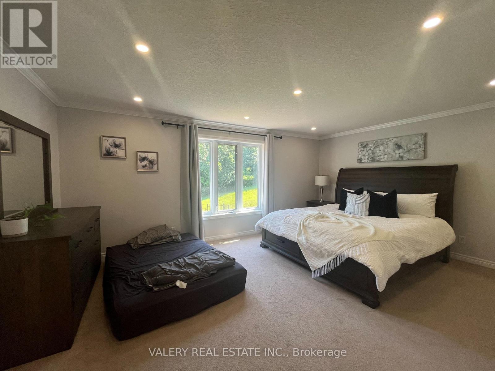 70 Doonmills Drive, Kitchener, Ontario  N2P 2X3 - Photo 31 - X13563812
