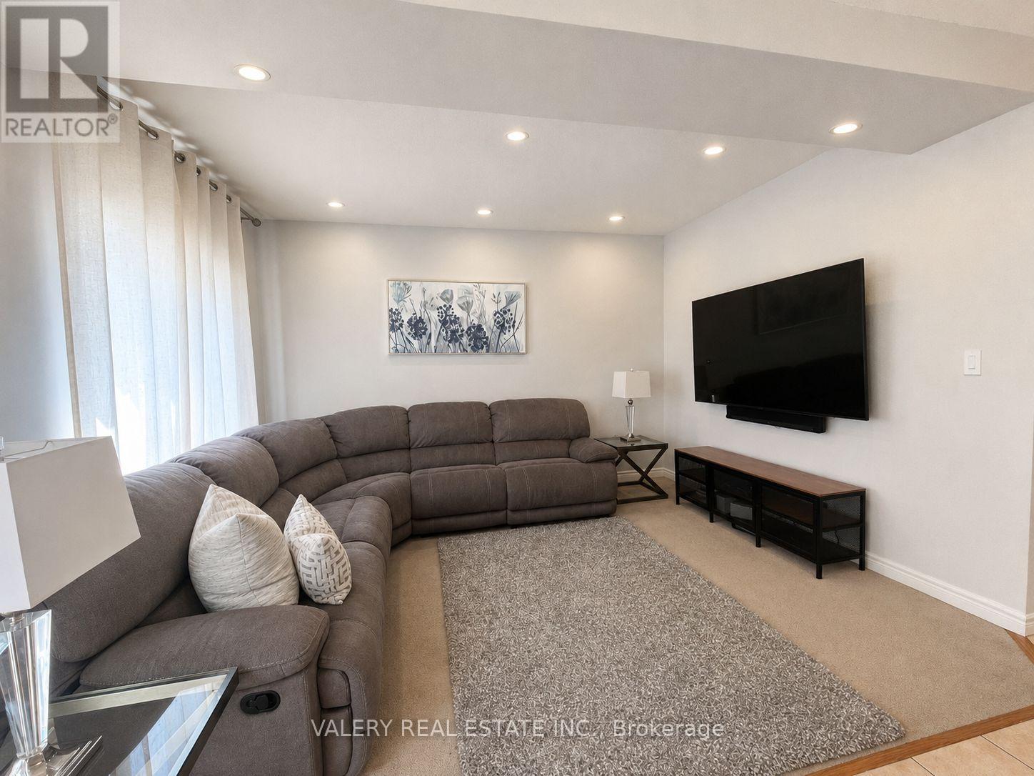 70 Doonmills Drive, Kitchener, Ontario  N2P 2X3 - Photo 42 - X13563812