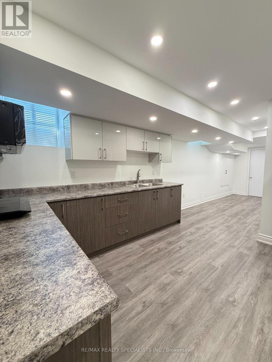 LOWER - 5190 NESTLING GROVE, Mississauga, Ontario