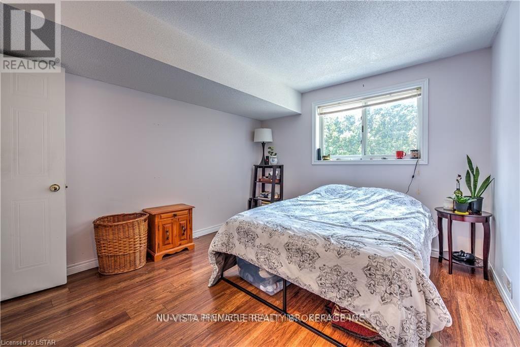 1263 Aldersbrook Road, London North, Ontario  N6G 4T3 - Photo 29 - X13574376